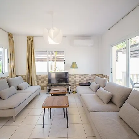 بيت للعطل Seaside Luci W Jacuzzi