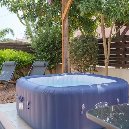 بيت للعطل Seaside Luci W Jacuzzi