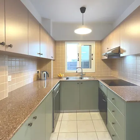 Seaside Luci W Jacuzzi باراليمني