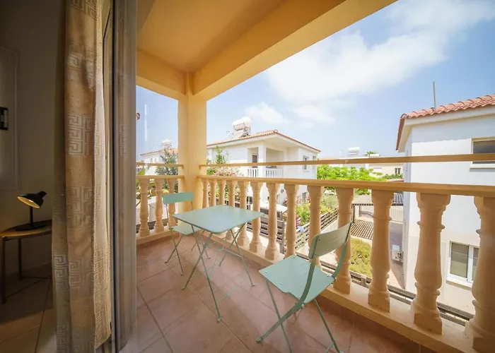 Seaside Luci W Jacuzzi * Paralimni